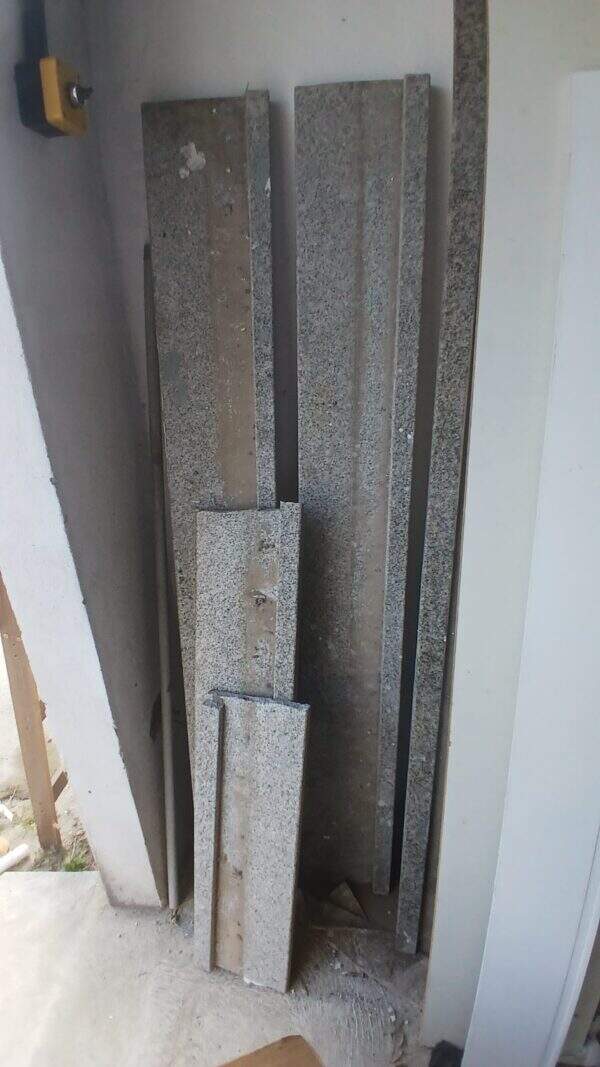 PEITORIL GRANITO CINZA DIVERSOS - RETIRADA MARACANAU