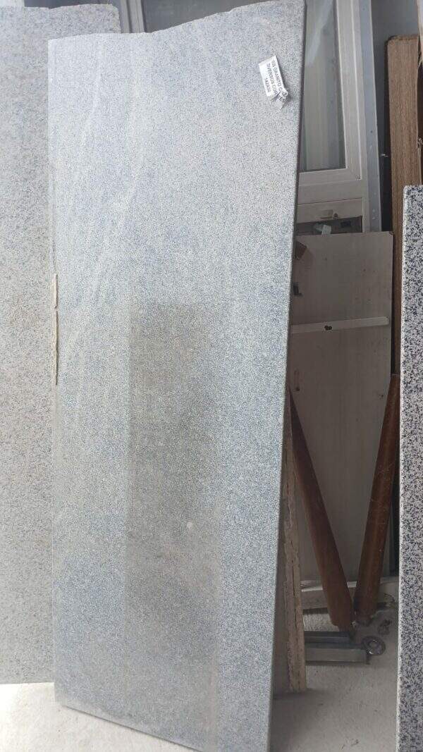PEDRA GRANITO  142X50  - RETIRADA MARACANAU