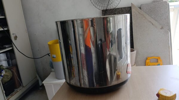 JARRO METAL COM RODIZIO 45 ALTURA X45DIAMETRO