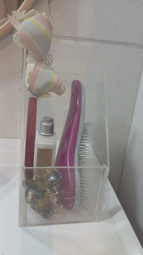 PORTA OBJETOS EM ACRILICO - RETIRADA MARACANAÚ